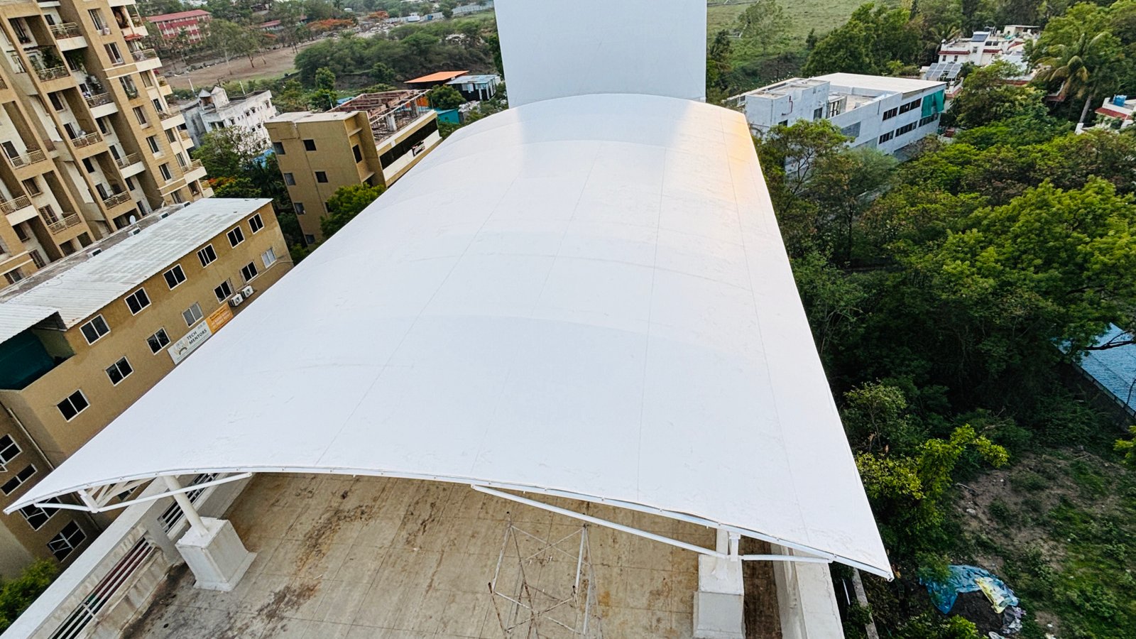 Half-Round Tensile Structure